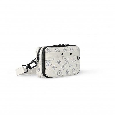 LOUIS VUITTON ALPHA WEARABLE MASTER WALLET M83383 (19*12*7cm)