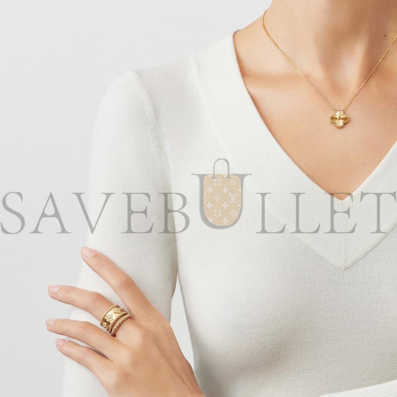 VAN CLEEF ARPELS VINTAGE ALHAMBRA PENDANT - YELLOW GOLD VCARP4KL00 VAN CLEEF ARPELS VINTAGE ALHAMBRA PENDANT - YELLOW GOLD VCARP4KL00