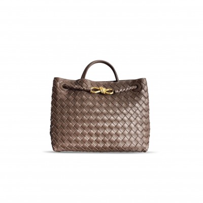 BOTTEGA VENETA MEDIUM ANDIAMO 743572VCPP2110 (32*24*12cm) BOTTEGA VENETA MEDIUM ANDIAMO 743572VCPP2110 (32*24*12cm)
