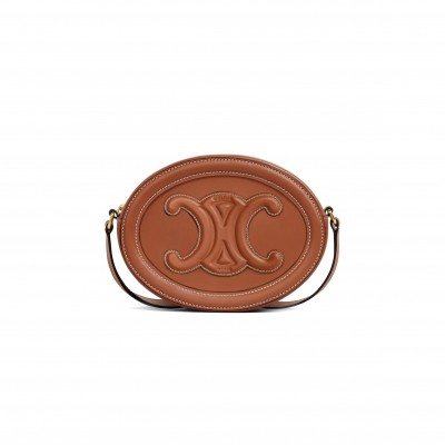 CELINE MEDIUM CROSSBODY IN TRIOMPHE SMOOTH COWHIDE 198603DXC.04LU (20*15*6cm)