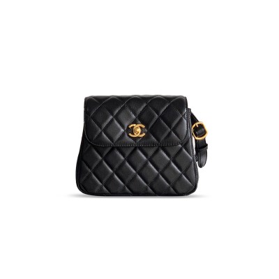 CHANEL MASTER 25A HANDLE KELLY BAG A94679 (18*14.5**6.5cm)