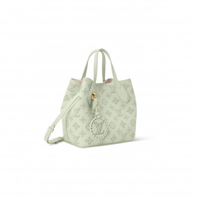 LOUIS VUITTON  MASTER BLOSSOM PM M27599 (20*20*12cm)