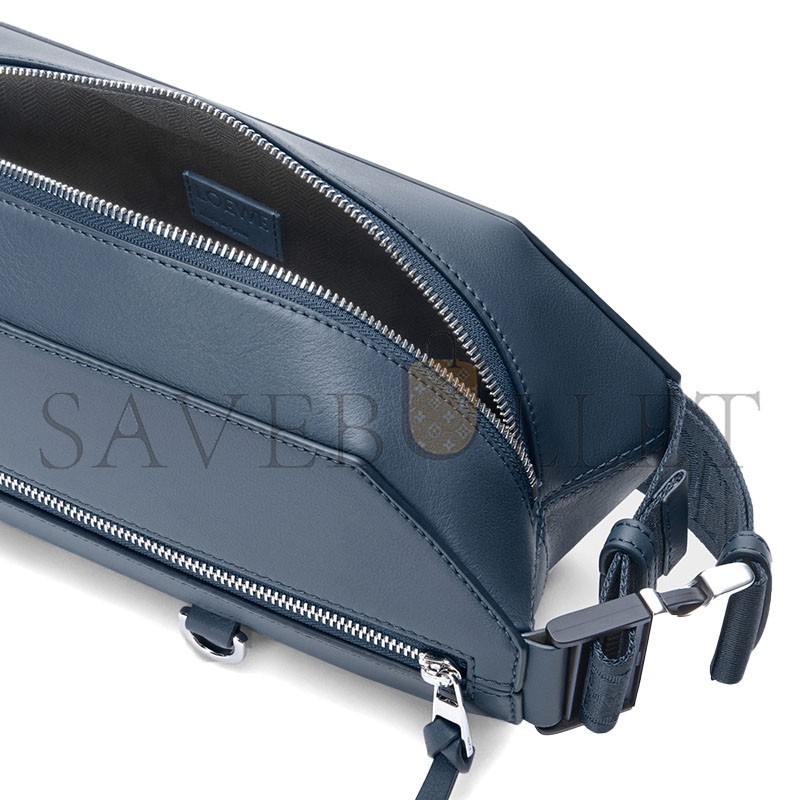 LOEWE CONVERTIBLE SLING B777NCNX03 (32.5*12.3*9cm)