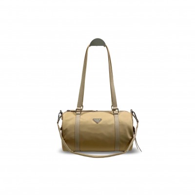 PRADA LARGE RE-NYLON LEATHER DUFFEL BAG 1BB154 (32.5*17*16.5cm) PRADA LARGE RE-NYLON LEATHER DUFFEL BAG 1BB154 (32.5*17*16.5cm)