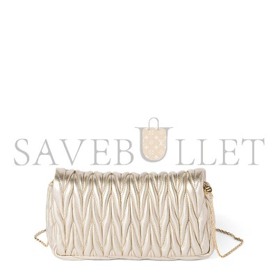 MIU MIU SMALL SOFT LEATHER BAG WITH A QUILTED EFFECT 5BP086 (18*9.5*4cm) MIU MIU SMALL SOFT LEATHER BAG WITH A QUILTED EFFECT 5BP086 (18*9.5*4cm)